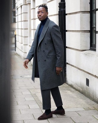 Какие лоферы носить с темно-серым длинным пальто