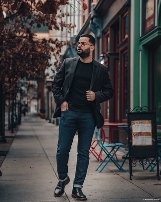 С чем носить темно-серый пиджак в шотландскую клетку мужчине