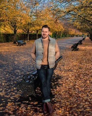 С чем носить темно-серую стеганую куртку мужчине