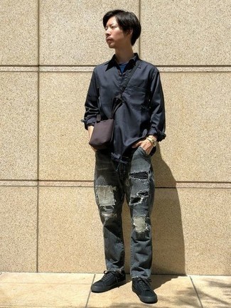 С чем носить темно-серые рваные джинсы мужчине