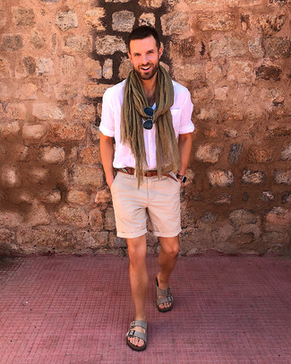 С чем носить темно-серые сандалии мужчине