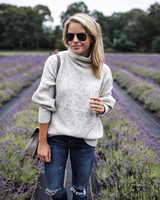 С чем носить темно-серую сумку-саквояж