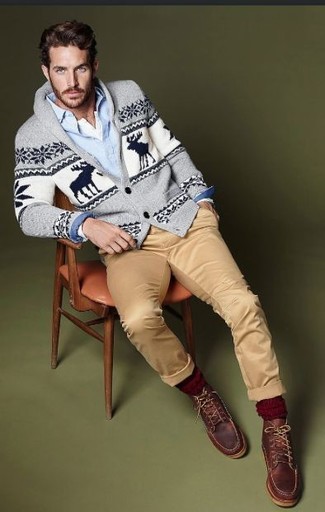 С чем носить темно-серый кардиган с отложным воротником мужчине