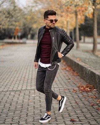 Какие бомберы носить с темно-серыми зауженными джинсами мужчине