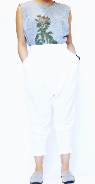 С чем носить темно-серые слипоны женщине