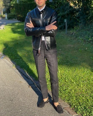 С чем носить темно-серые замшевые лоферы мужчине