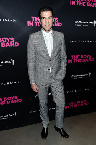 Какие ботинки челси носить с темно-серым костюмом