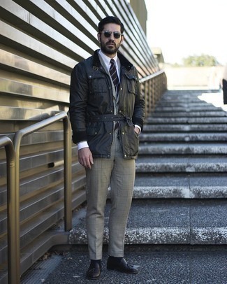 Какие полевые куртки носить с темно-серым костюмом