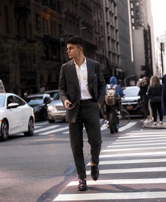 Какие монки носить с темно-серым костюмом