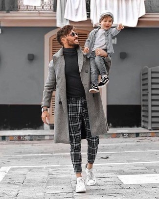 С чем носить темно-серую водолазку мужчине