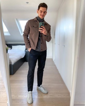 С чем носить темно-серую водолазку мужчине