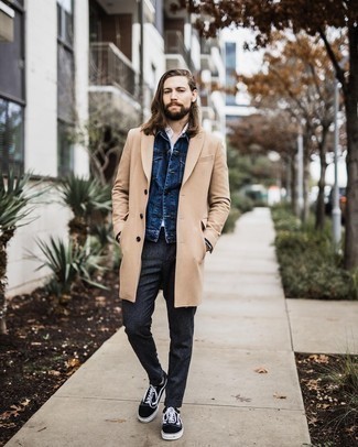 С чем носить темно-серые шерстяные брюки чинос