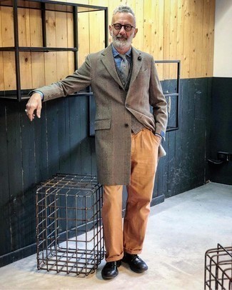 С чем носить темно-серое шерстяное пальто мужчине