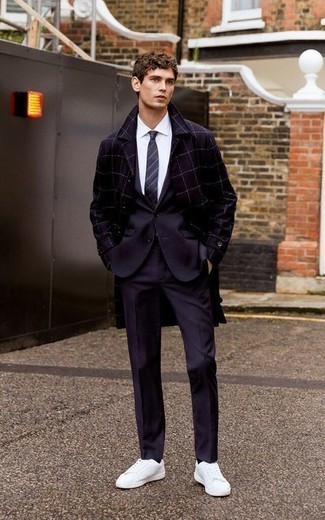 С чем носить пальто в клетку мужчине