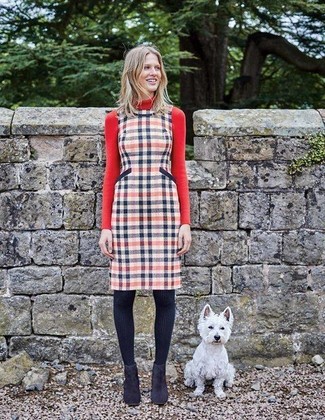 С чем носить платье в клетку