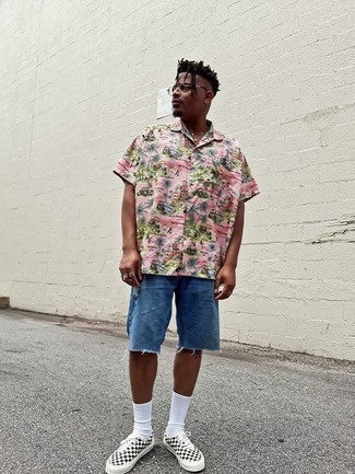 С чем носить низкие кеды в клетку мужчине