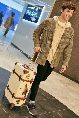 С чем носить куртку-рубашку в клетку мужчине