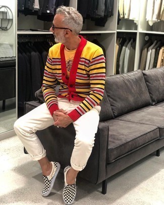 С чем носить слипоны в клетку мужчине