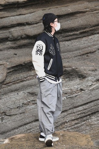 С чем носить кеды в клетку мужчине