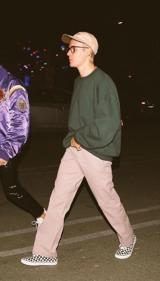 С чем носить кеды в клетку мужчине