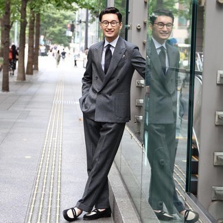 С чем носить шерстяной костюм в клетку