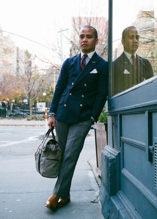 Как носить ботинки челси с двубортным пиджаком мужчине