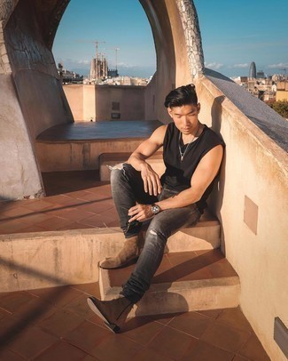 Как носить ботинки челси с майкой мужчине