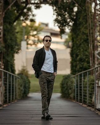 Как носить брюки чинос с ботинками броги