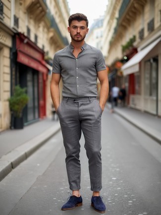 Как носить брюки чинос с туфлями дерби