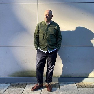 Как носить брюки чинос с ботинками дезертами