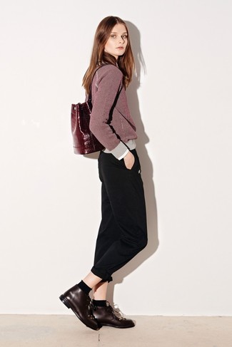 Как носить брюки чинос с ботинками дезертами женщине