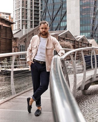 Как носить брюки чинос с мокасинами