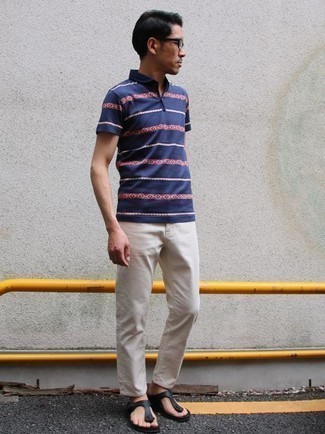 Как носить брюки чинос с сланцами