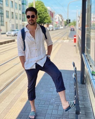 Как носить брюки чинос с сланцами