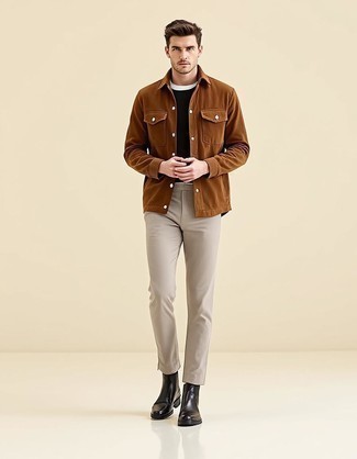 Как носить брюки чинос с курткой-рубашкой