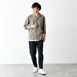 Как носить брюки чинос с майкой