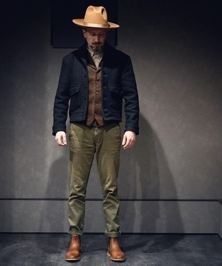 Как носить брюки чинос с жилетом