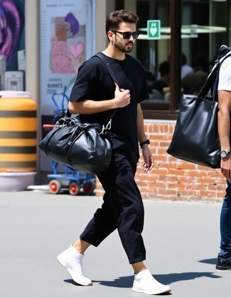 С чем носить прозрачные кроссовки мужчине