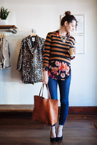 С чем носить прозрачное колье