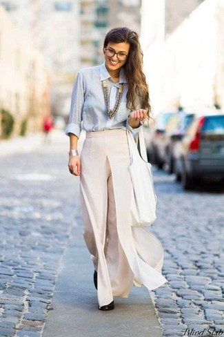 С чем носить прозрачную большую сумку