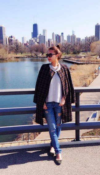 Как носить пальто с балетками