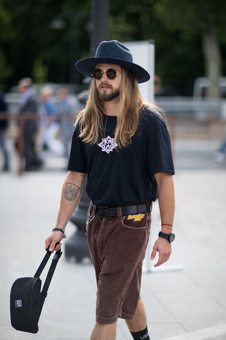 С чем носить вельветовые шорты мужчине