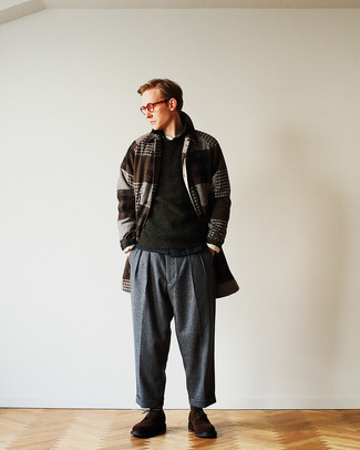 Как носить свитер с круглым вырезом с брогами