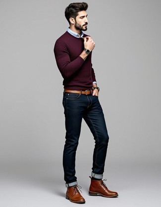 Как носить свитер с круглым вырезом с ботинками дезертами