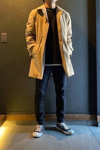 Как носить футболку с круглым вырезом с майкой мужчине