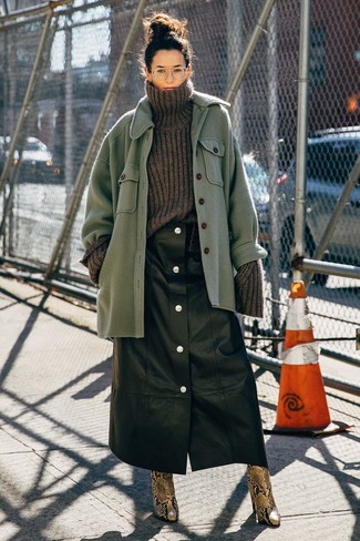 С чем носить темно-коричневые ботильоны