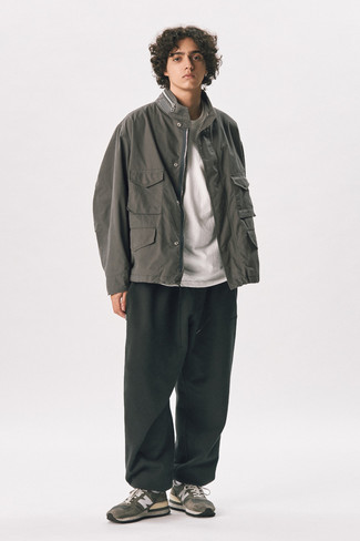 С чем носить темно-коричневые кроссовки мужчине