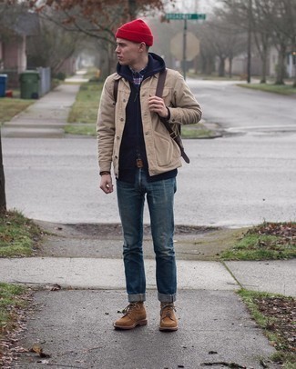 С чем носить темно-коричневый рюкзак мужчине