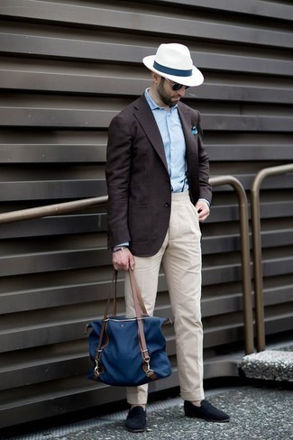 Какие брюки чинос носить с темно-коричневым пиджаком