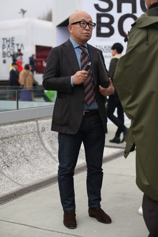 Какие ботинки дезерты носить с темно-коричневым пиджаком